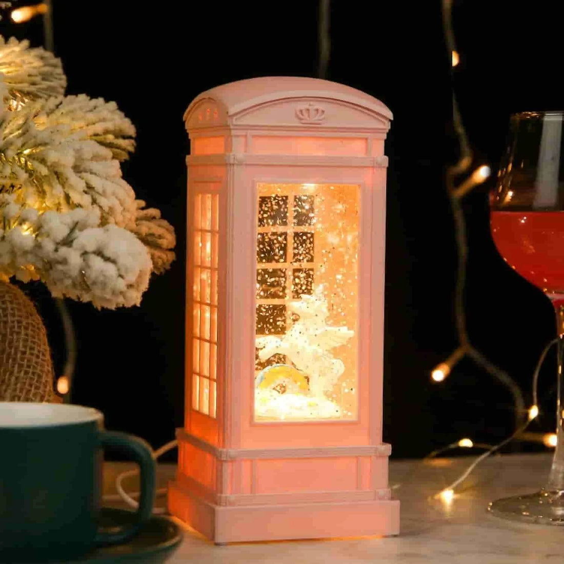 Telephone booth Couple Decoration Snow Globe