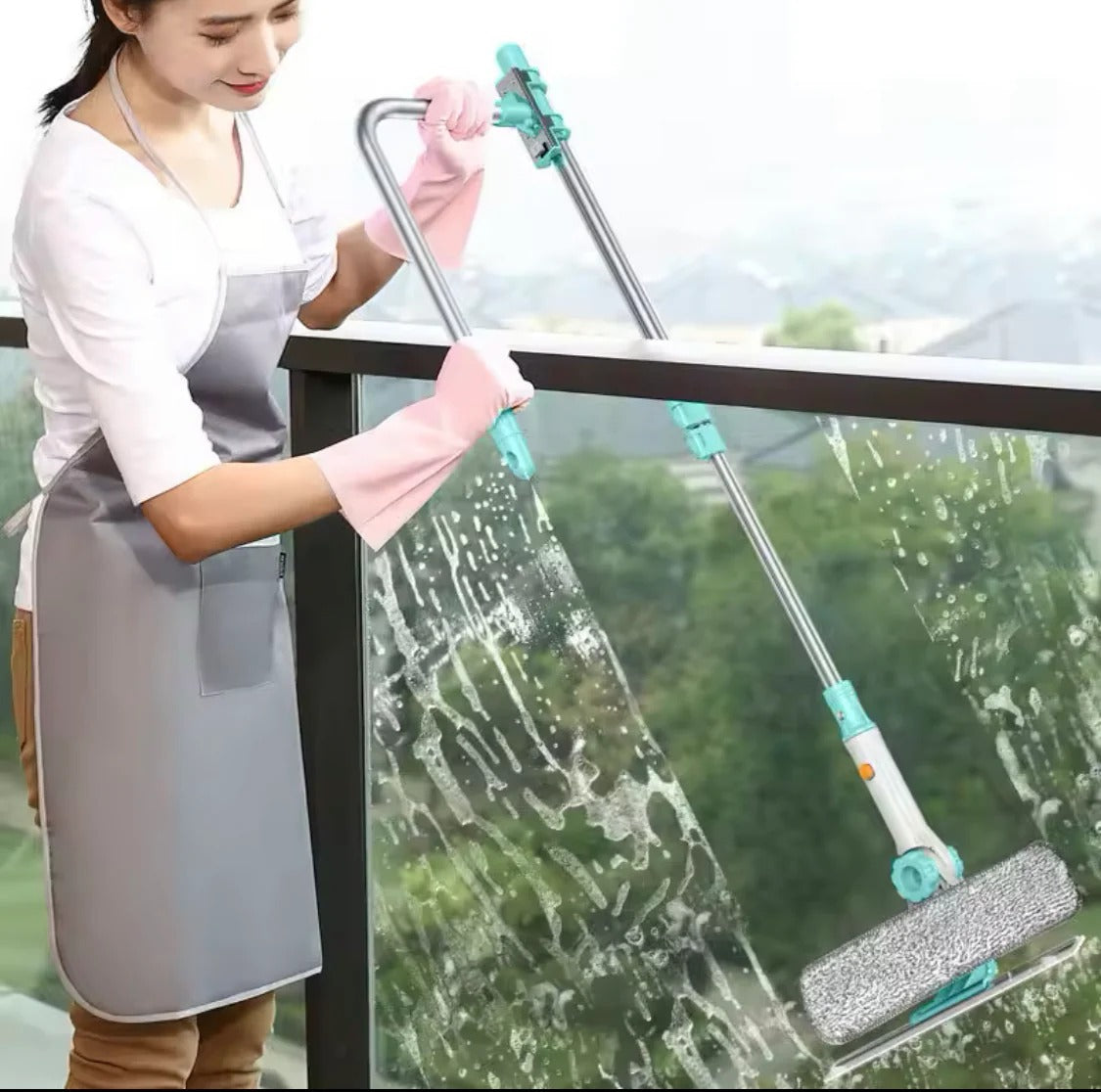U-Shaped Window Glass Cleaner