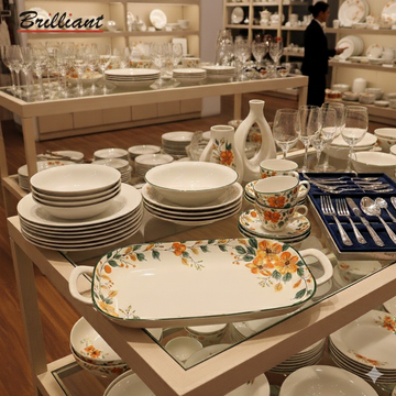 Brilliant Porcelain Rectangle Serving Dish With Handle – 14 Inch